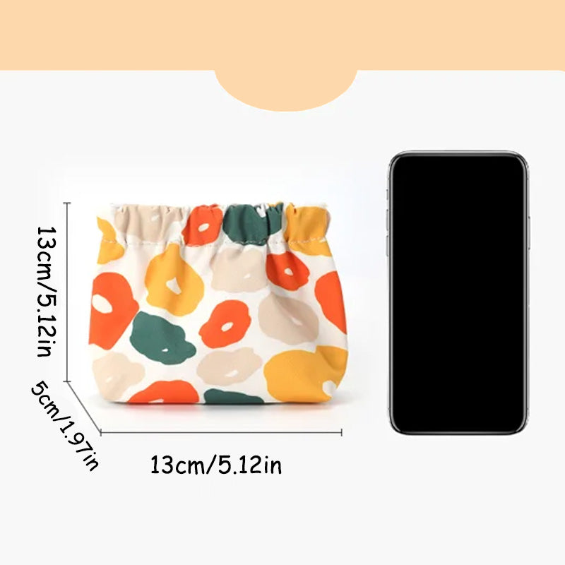🥳2026 HOT SALE🥳💞50K+ SOLD!💥👜💨 50% OFF! Mini Portable Coin Purse – Opens with a pinch, closes automatically. Compact & lightweight, surprisingly spacious. Splash‑resistant fabric. Perfect for keys, coins & lipsticks. 🌸✨