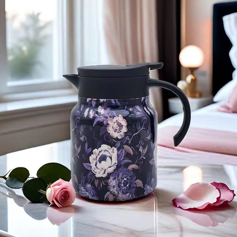 🥳2026 HOT SALE🥳💞50K+ SOLD!🌿🍵 Flash Sale 50% Off! Insulated Teapot with Strainer – Brew whole leaf tea freely. Stays hot for hours, pours perfectly. Your quiet moment companion. 🍂☕