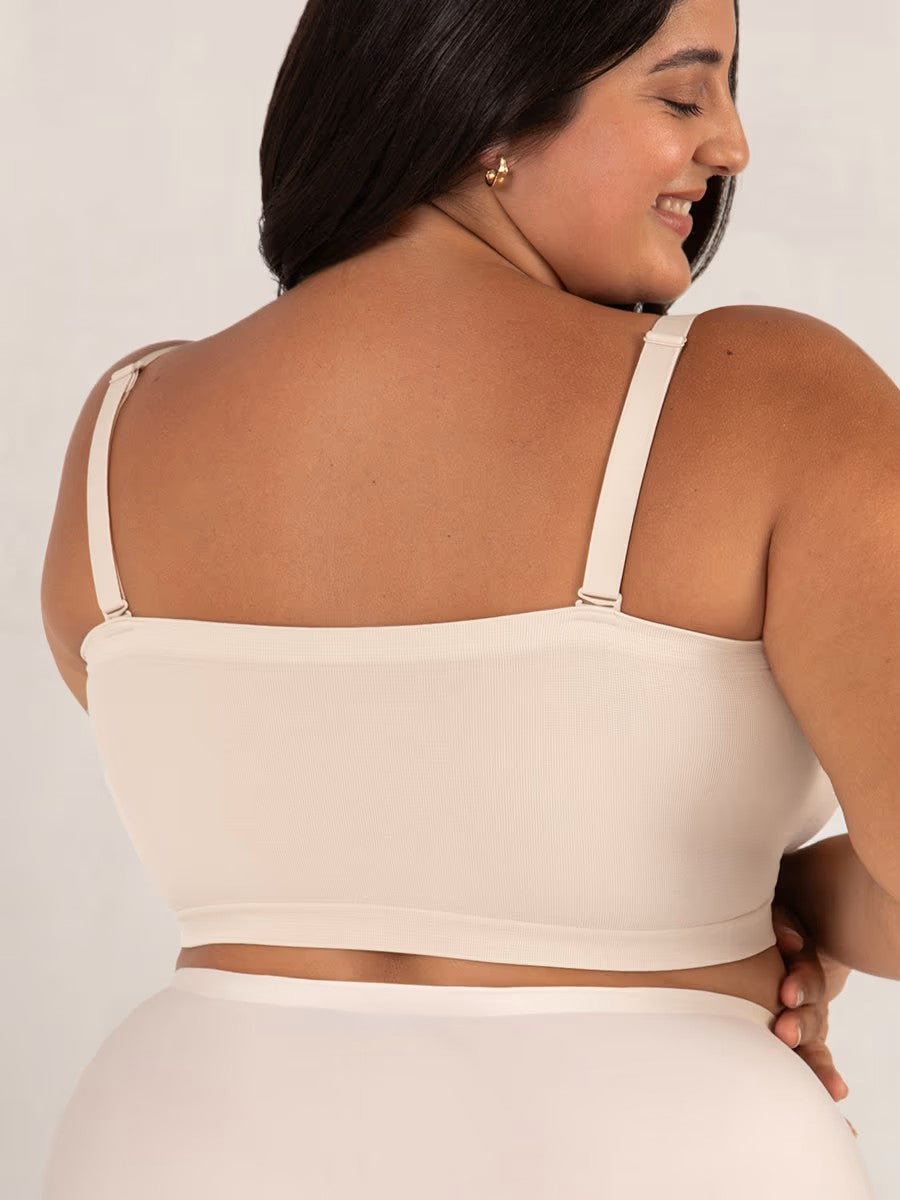 🥳2026 HOT SALE🥳💞50K+ SOLD!🌸🔥 Buy More & Save! Convertible Strapless Bra – 4‑way straps, anti‑slip tech. Smooth & invisible. Finally, a strapless that stays up all day! 🛡️💕