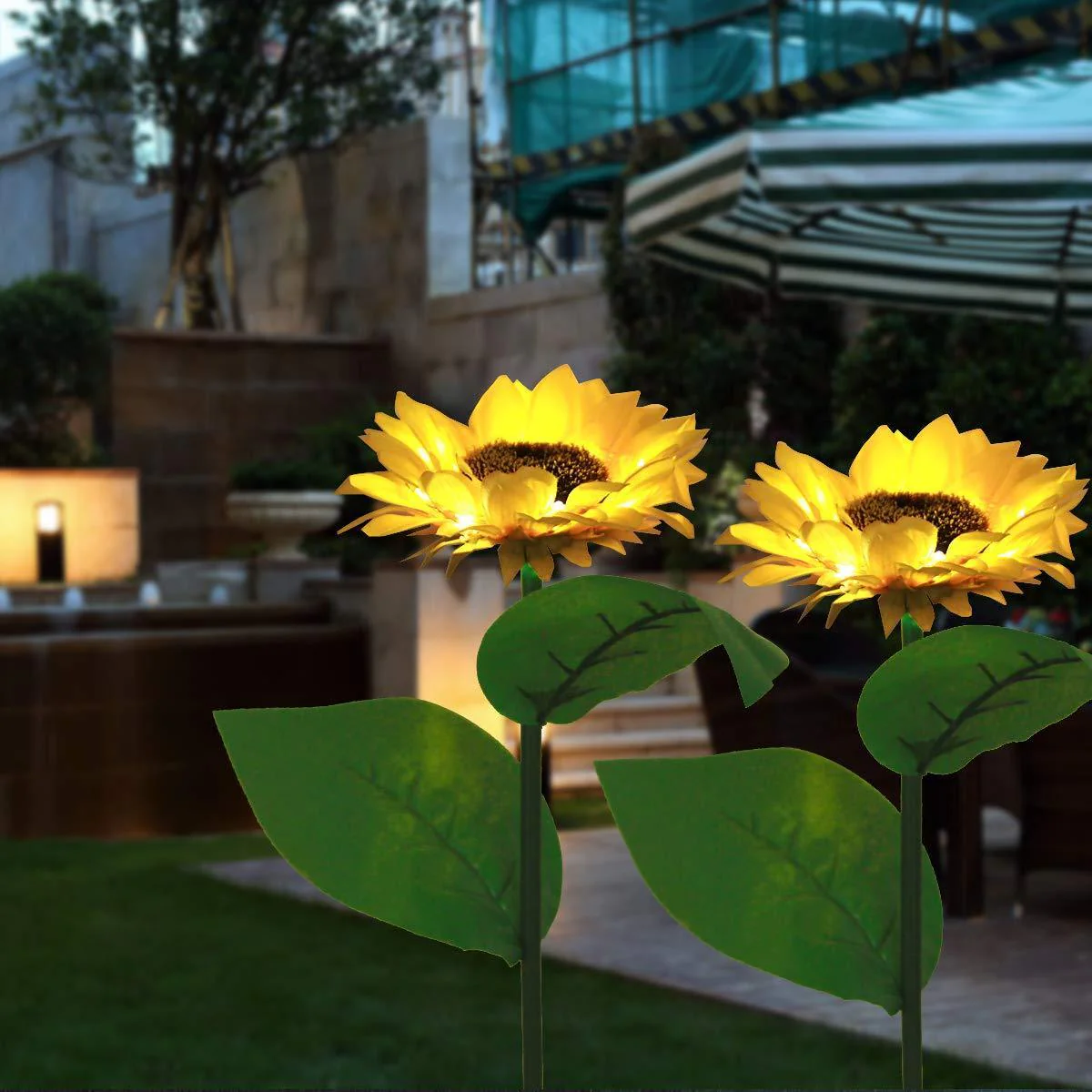 🥳2026 HOT SALE🥳💞50K+ SOLD!🌻✨ 50% OFF! Sunflower Solar Lights – Glowing petals, auto on/off. IP65 waterproof, no wiring. Up to 14hrs night glow. Perfect for garden path or patio. 🌙🌿