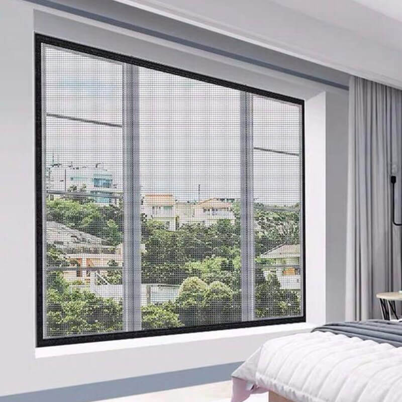 🥳2026 HOT SALE🥳💞50K+ SOLD!🦟✨ 50% OFF! FlyFree™ Window Mesh – 3‑second fit, 1.0mm ultra‑fine. Blocks all bugs, breathable & invisible. UK’s summer essential! 🏡🚀