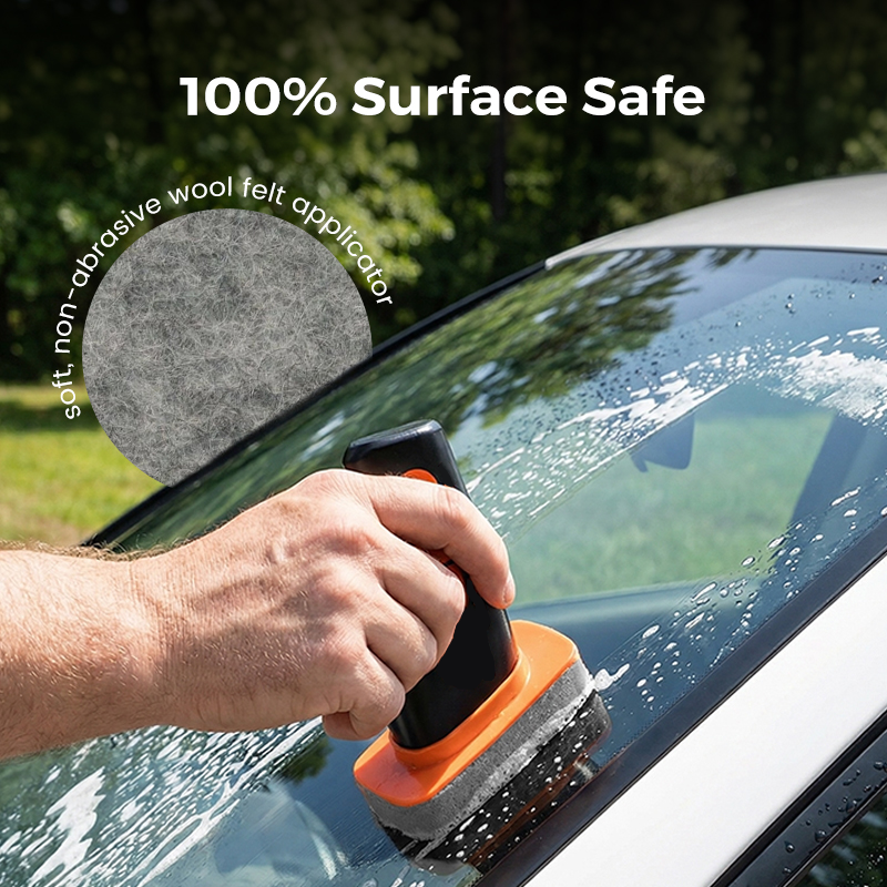🥳2026 HOT SALE🥳💞50K+ SOLD! 🔍🚗 LIMITED TIME – BUY 2 GET 1 FREE! Auto Glass Oil Film Remover – Eliminates stubborn grease, wax & road grime. Restores crystal-clear visibility – safer night & rainy driving! 🌧️✨