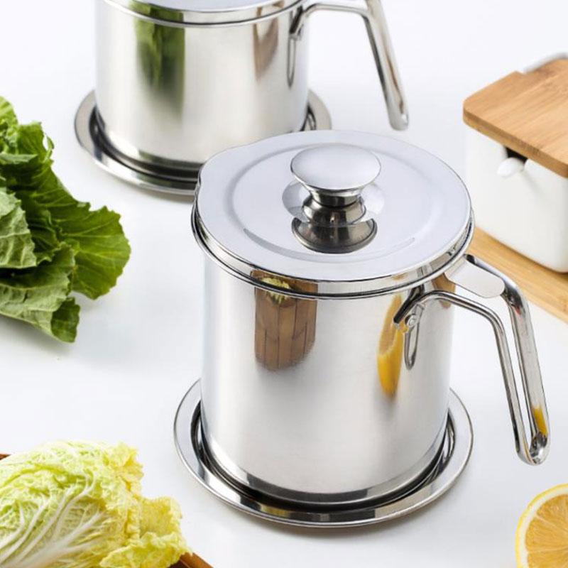 🥳2026 HOT SALE🥳💞50K+ SOLD!🍳🧴 50% OFF! Oil Filter Pot – 304 stainless steel, fine mesh filter. Stores & reuses frying oil. Dust‑proof lid, drip‑free pour. A kitchen must! 🛡️✨