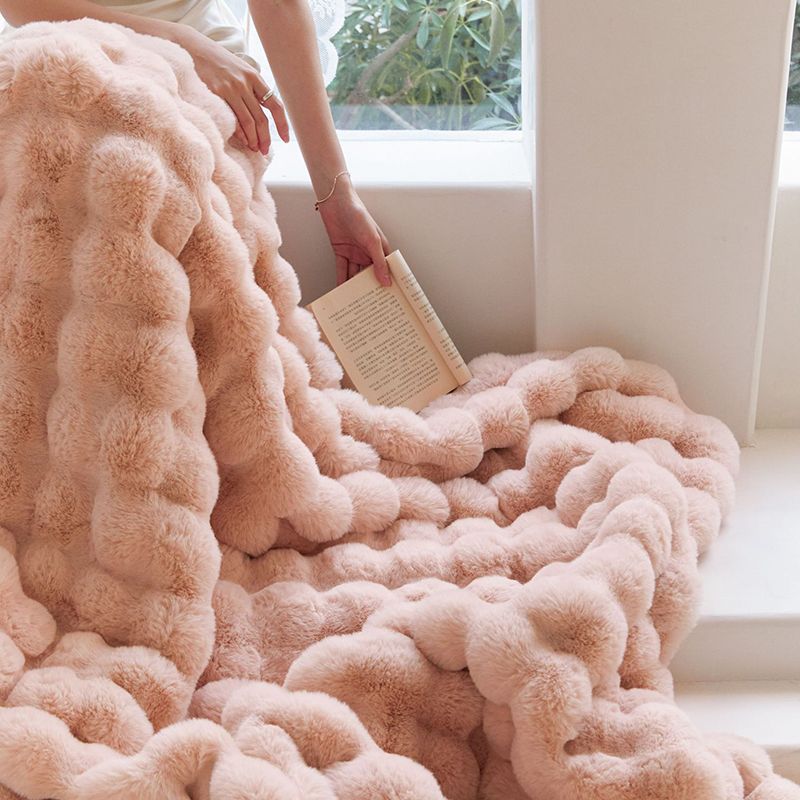 🥳2026 HOT SALE🥳💞50K+ SOLD! ☁️🎁 50% OFF! Luxury Double-Sided Fluffy Blanket – faux rabbit fur, naturally weighted, anti-allergic & machine washable. Wrap yourself in warmth & comfort – perfect for cosy nights! 🛋️💚