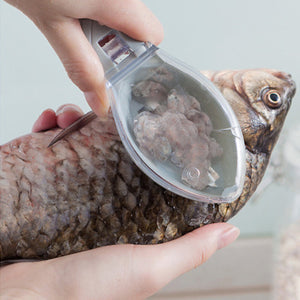 🥳2026 HOT SALE🥳💞50K+ SOLD! 🐟🧹 50% OFF! Fish Scale Remover with Collection Cover – Stainless steel scraper catches flying scales, built‑in collection chamber keeps sink tidy. Buy more, save more – from £4.99 – perfect gift for home cooks! 🛁✨
