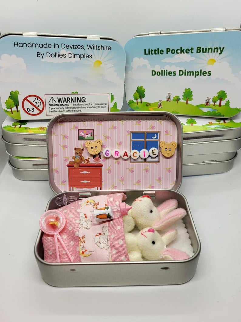 🥳2026 HOT SALE🥳💞50K+ SOLD!🥚💝 50% OFF! Tiny Plush Bunny Tin – Pocket-sized cuteness for Easter. Collectible mummy bunny in a keepsake tin. Great for egg hunts or gifts. 🐇🎀