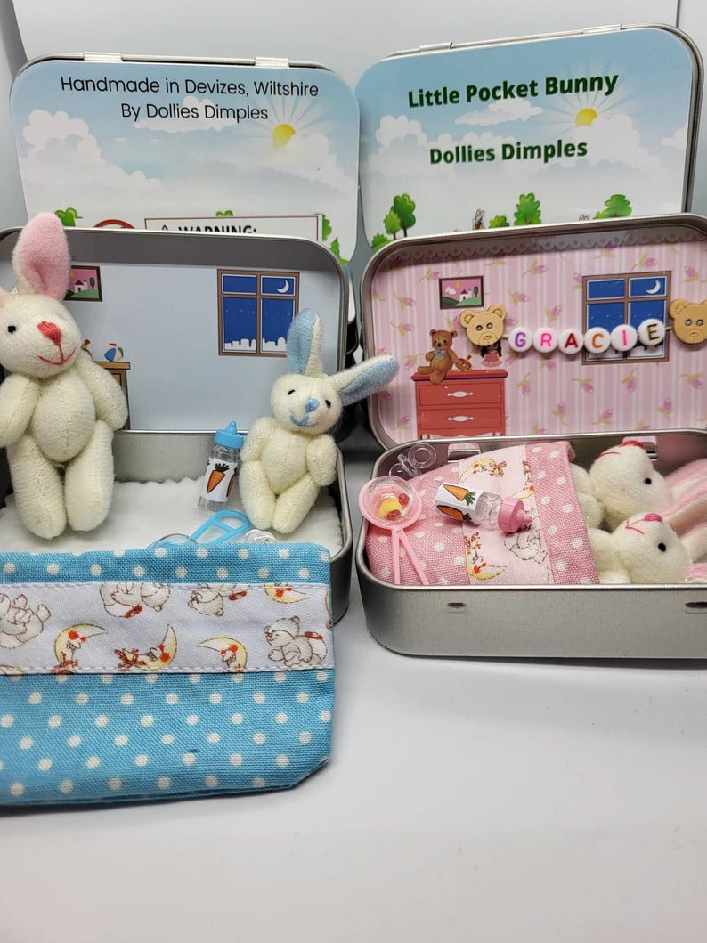🥳2026 HOT SALE🥳💞50K+ SOLD!🥚💝 50% OFF! Tiny Plush Bunny Tin – Pocket-sized cuteness for Easter. Collectible mummy bunny in a keepsake tin. Great for egg hunts or gifts. 🐇🎀