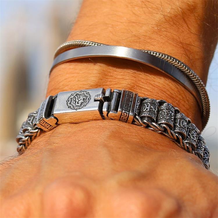 🥳2026 HOT SALE🥳💞50K+ SOLD!💝 Tibetan Prayer Wheel Bracelet – Spin for Serenity & Blessings. Crafted in 925 Sterling Silver, a meaningful keepsake for peace and good fortune. 🙏✨