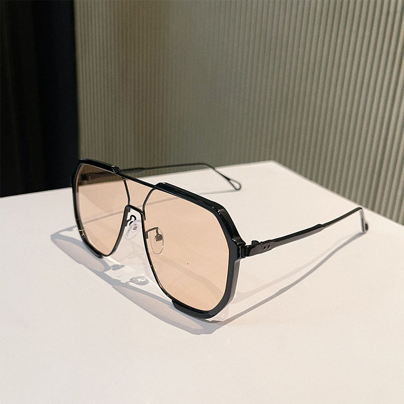 🥳2026 HOT SALE🥳💞50K+ SOLD!🕶️✨ 50% OFF! Classic Retro Large Frame Sunglasses – UV400 protection, timeless design & lightweight TR+metal frame. Shade your eyes in style – perfect for every season! ☀️🛡️