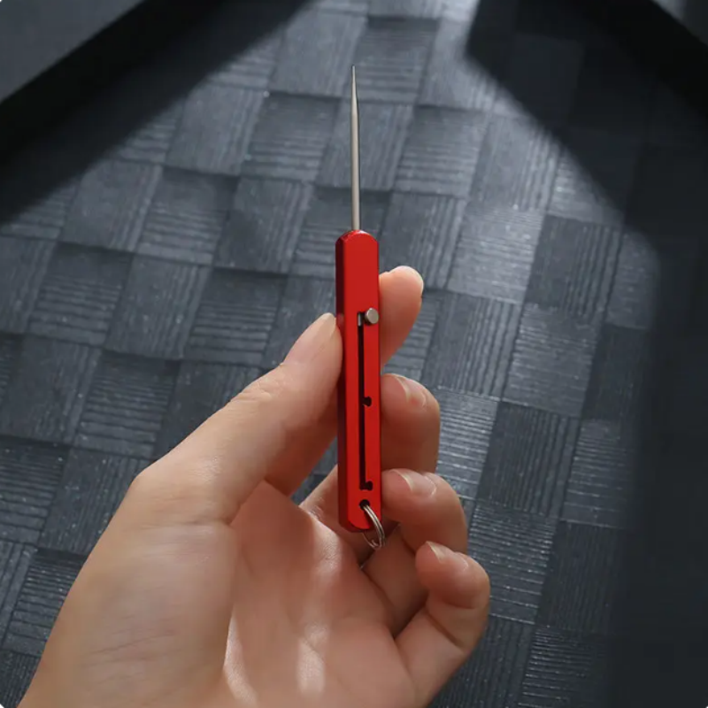 🥳2026 HOT SALE🥳💞50K+ SOLD!🦷 🧳 The Discreet Essential for On-the-Go Freshness. Click, Clean, Retract – Perfect for Travel & Dining. 🚗🔍
