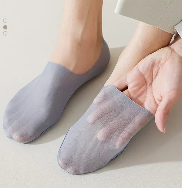 🥳2026 HOT SALE🥳💞50K+ SOLD!💥🧦💨 50% OFF! No-Show Socks – Non-slip silicone heel, stays put. Breathable & moisture-wicking. Perfect for trainers & casual shoes. Keep feet cool all day. ✅🌞