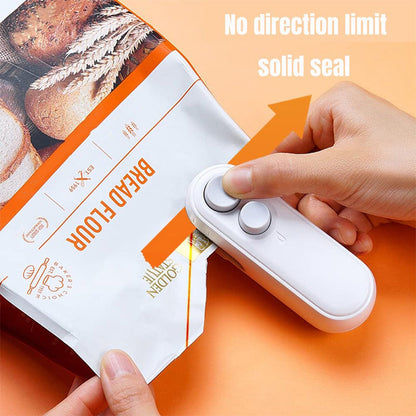 🥳2026 HOT SALE🥳💞50K+ SOLD! 🏠✨ 50% OFF! Mini Chip Bag Sealer – 2-in-1 seal & cut, 10s fast heat, USB rechargeable, magnetic back. Keeps snacks fresh & crispy! 🛡️💪
