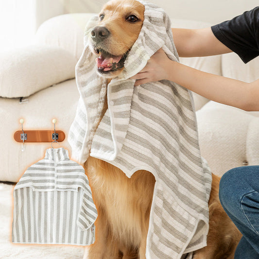 🥳2026 HOT SALE🥳💞50K+ SOLD!🌿🐾 50% OFF! Quick-Dry Pet Bathrobe – Absorbent, lightweight & machine washable. Secure button closure, no tangling. Saves drying time & keeps floors dry. A must-have for dog owners. 🦴🕊️