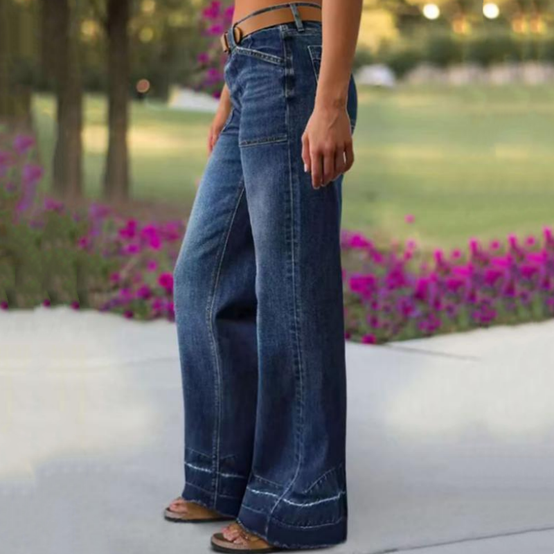 🥳2026 HOT SALE🥳💞50K+ SOLD!👵💥 50% OFF! Women's Retro Flare Jeans – Soft stretch denim, no tight waist! Deep pockets hold phone & specs. Flattering flare, easy pull-on style. Your new everyday favourite. 👖🌸