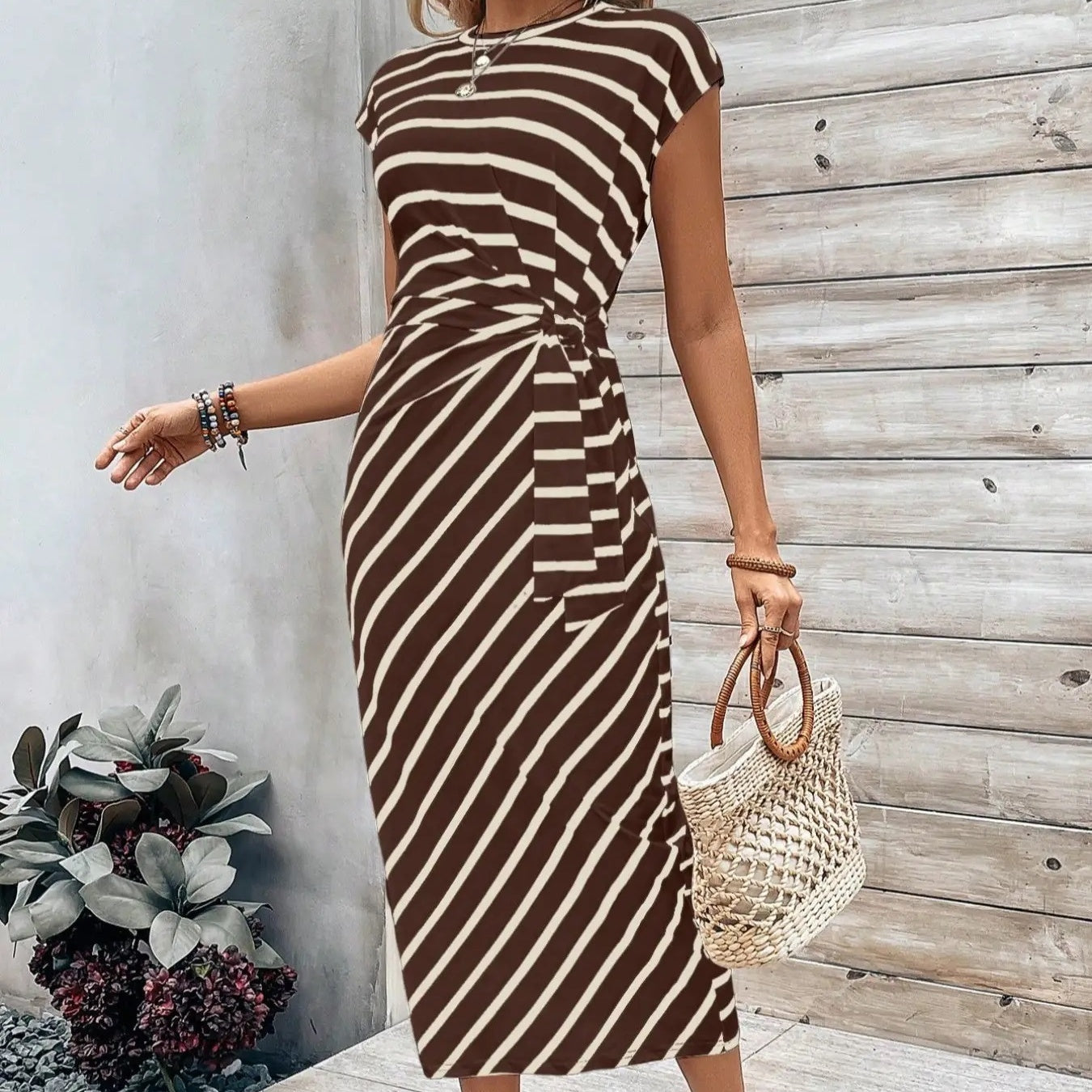 🥳2026 HOT SALE🥳💞50K+ SOLD!👵🌸 50% OFF! Women's Knot Bodycon Dress – Leopard print, tummy-flattering knot. Comfy & chic for parties or date nights. Feel gorgeous. ✨🌹