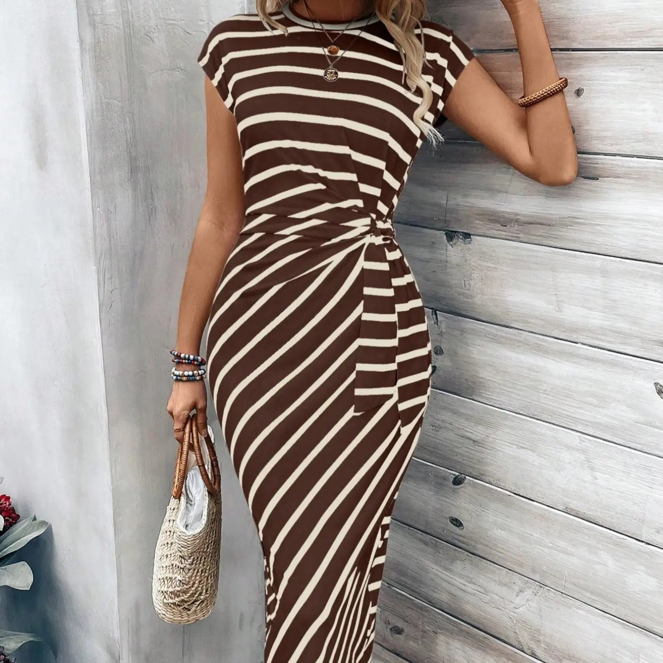 🥳2026 HOT SALE🥳💞50K+ SOLD!👵🌸 50% OFF! Women's Knot Bodycon Dress – Leopard print, tummy-flattering knot. Comfy & chic for parties or date nights. Feel gorgeous. ✨🌹