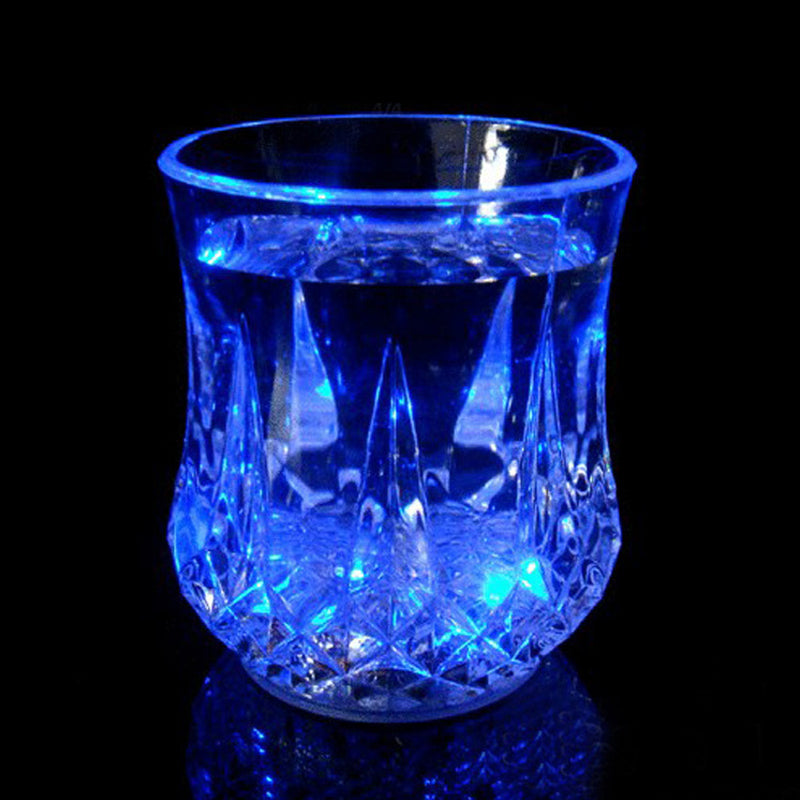🥳2026 HOT SALE🥳💞50K+ SOLD!💐🎉 50% OFF! Liquid‑Activated Light‑Up Cup – Pour any drink, watch it glow. Multicolor LEDs, food‑grade acrylic. No button needed. A instant party starter! 🍍✨
