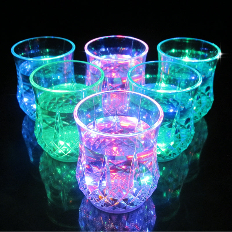 🥳2026 HOT SALE🥳💞50K+ SOLD!💐🎉 50% OFF! Liquid‑Activated Light‑Up Cup – Pour any drink, watch it glow. Multicolor LEDs, food‑grade acrylic. No button needed. A instant party starter! 🍍✨