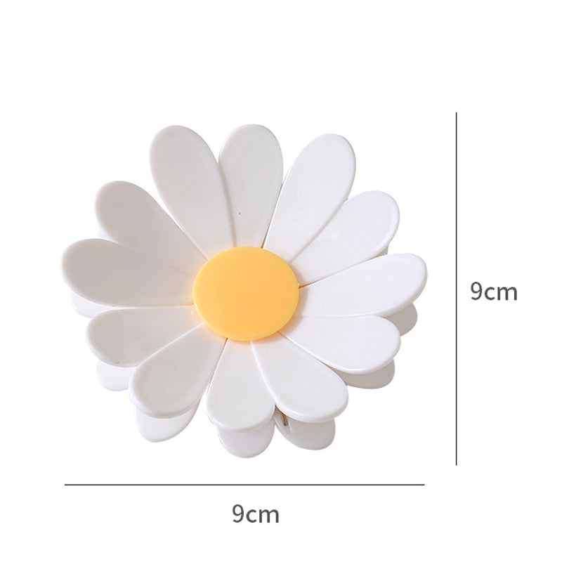 🥳2026 HOT SALE🥳💞50K+ SOLD!💥🌸🔥 Buy 1 Get 1 FREE! 50K+ SOLD – Magnetic Daisy Sealing Clip – 5 petal clips in one flower. Strong magnet sticks to fridge. Seals bags, holds notes. A blooming kitchen helper. 💐✨