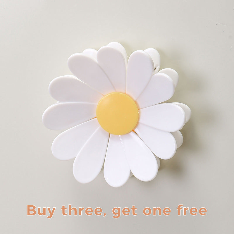 🥳2026 HOT SALE🥳💞50K+ SOLD!💥🌸🔥 Buy 1 Get 1 FREE! 50K+ SOLD – Magnetic Daisy Sealing Clip – 5 petal clips in one flower. Strong magnet sticks to fridge. Seals bags, holds notes. A blooming kitchen helper. 💐✨
