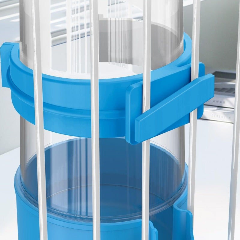 🥳2026 HOT SALE🥳💞50K+ SOLD!💥🐦✨ 50% OFF! 2-in-1 Bird Feeder & Waterer – Mess-free, secure lock, clear reservoir. Saves cage space, easy to clean. Fits 0.51"-0.75" bars. Happy pet, happy you! 🧼💧
