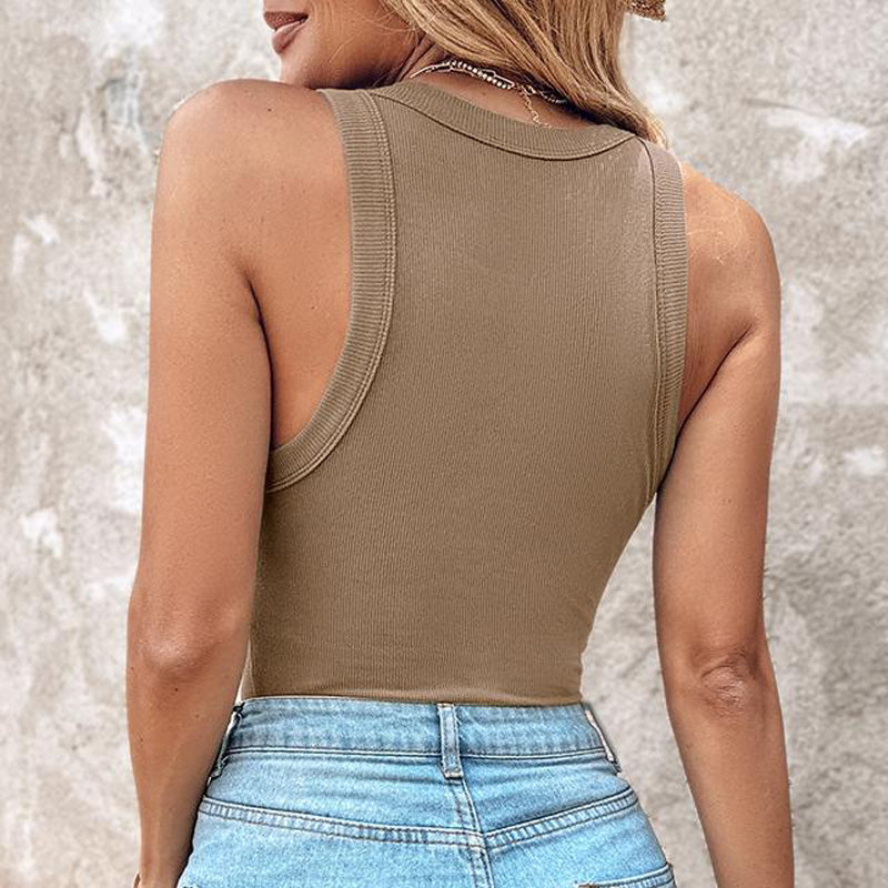 🥳2026 HOT SALE🥳💞50K+ SOLD!🎽💕 50% OFF! Round Neck Built-in Bra Tank – Stretchy ribbed knit, wrinkle-resistant. Conceals underarm fat, enhances curves. Built-in shelf bra for light support. Perfect for daily or workout. 🌸✨