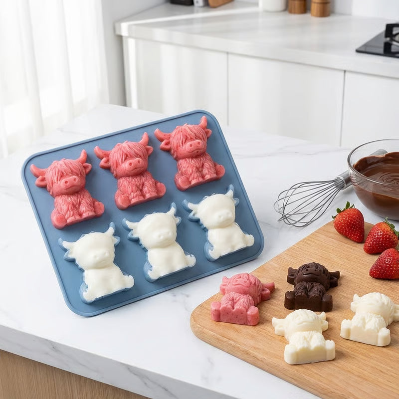 🥳2026 HOT SALE🥳💞50K+ SOLD!🐮🧊 50% OFF! Highland Cow Ice Cube Mold – Adorable 3D silicone tray, 6 cavities. Food‑grade, BPA‑free & dishwasher safe. A whisky lover’s must‑have! 🥃✨