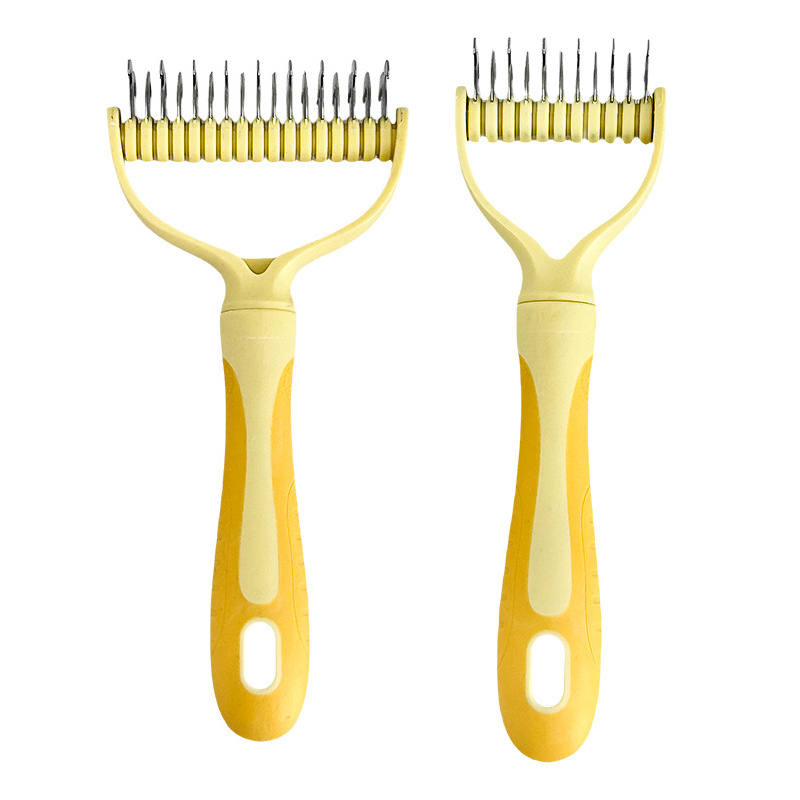 🥳2026 HOT SALE🥳💞50K+ SOLD!🐕💨50% OFF! Dual-Sided Pet Grooming Rake – 9-tooth for mats, 17-tooth for shedding. Skin-safe rounded teeth, ergonomic grip. Less mess, more cuddles. ✨🧡