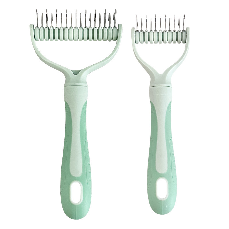 🥳2026 HOT SALE🥳💞50K+ SOLD!🐕💨50% OFF! Dual-Sided Pet Grooming Rake – 9-tooth for mats, 17-tooth for shedding. Skin-safe rounded teeth, ergonomic grip. Less mess, more cuddles. ✨🧡