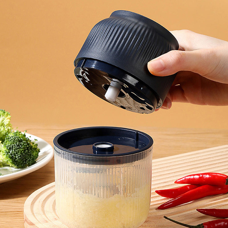 🥳2026 HOT SALE🥳💞50K+ SOLD!🥗🧄 50% OFF! Electric Garlic Mincer – High‑speed, anti‑splash lid & safety lock. Dishwasher‑safe parts. No more hand chopping! 🌟👩‍🍳