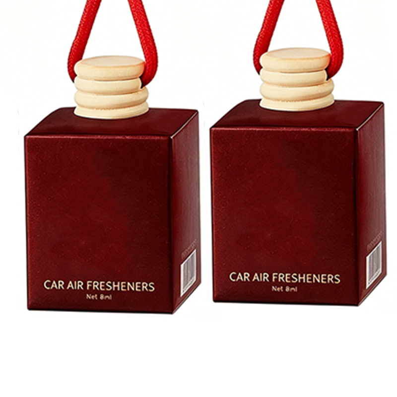 🥳2026 HOT SALE🥳💞50K+ SOLD!💨🧴 50% OFF! Hanging Car Diffuser – Natural wood cap, premium glass. Long‑lasting scent, elegant interior accessory. Fresh drive every day! 🚗✨