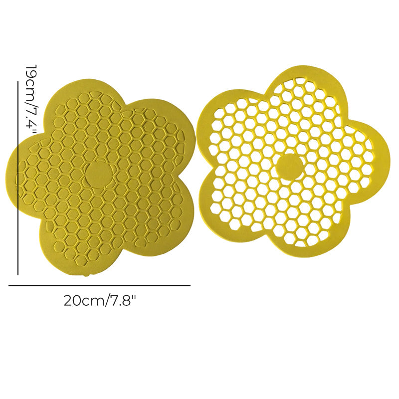 🥳2026 HOT SALE🥳💞50K+ SOLD!🐝🦋 50% OFF! Safe Floating Feeder for Bees & Butterflies – Honeycomb texture, bright yellow, non‑sink design. Save thirsty pollinators. A garden hero! 💧🌼
