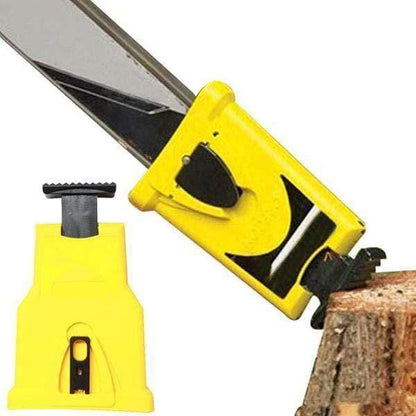 🥳2026 HOT SALE🥳💞50K+ SOLD!⚡🪚 50% OFF! Compact Chainsaw Sharpener – Sharpen in 3-5 seconds, fits all chains. No disassembly needed – just clamp & saw! 🔧✨