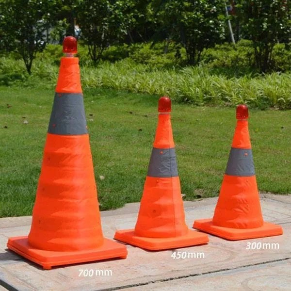 🥳2026 HOT SALE🥳💞50K+ SOLD!🚨🛑 50% OFF! Foldable Reflective Safety Cone – Get FREE LED lights! Seen in fog & darkness. Save lives on highways. A must‑have for every car! 🔆✨