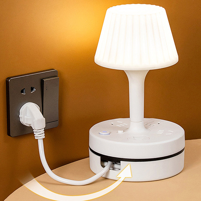 🥳2026 HOT SALE🥳💞50K+ SOLD! 💡🔌 50% OFF! 3‑Outlet USB Power Strip with Lamp – 3 AC + 2 USB‑A + 2 USB‑C, built‑in desk lamp with 3 light colours. Perfect bedside charger – no more searching for plugs! 🛏️✨