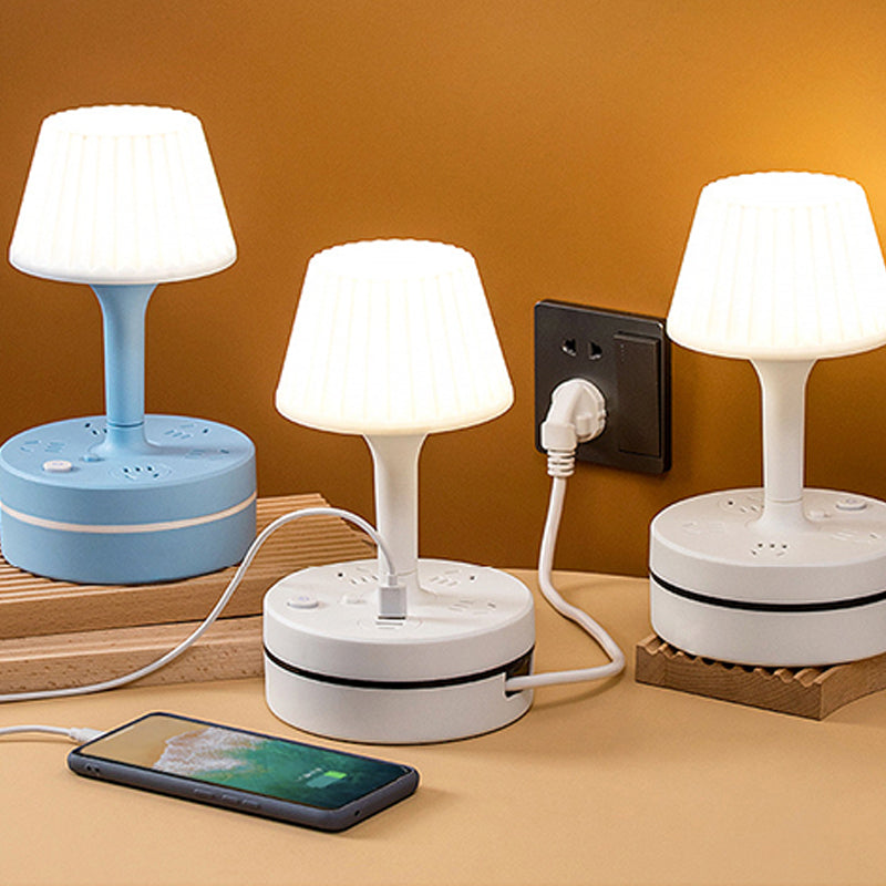 🥳2026 HOT SALE🥳💞50K+ SOLD! 💡🔌 50% OFF! 3‑Outlet USB Power Strip with Lamp – 3 AC + 2 USB‑A + 2 USB‑C, built‑in desk lamp with 3 light colours. Perfect bedside charger – no more searching for plugs! 🛏️✨