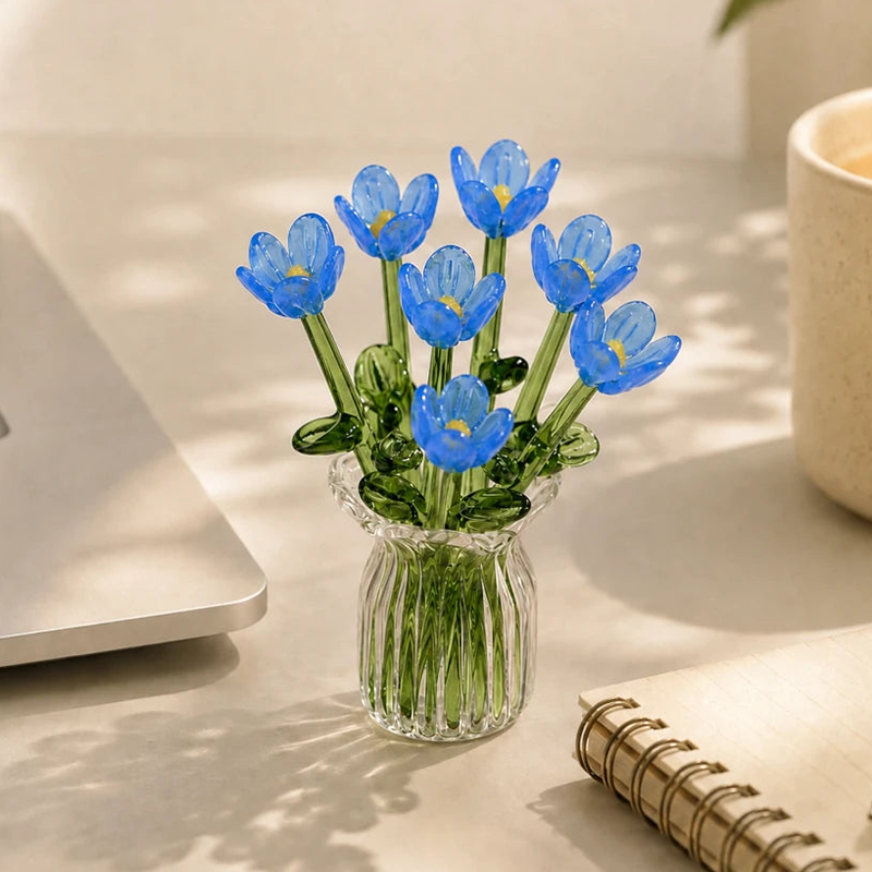 🥳2026 HOT SALE🥳💞50K+ SOLD! 🎁✨ 50% OFF! Mini Glass Bouquet – 6cm tall, 7 glass flowers + vase, never withers. Elegant gift for home & office! 🏠💚