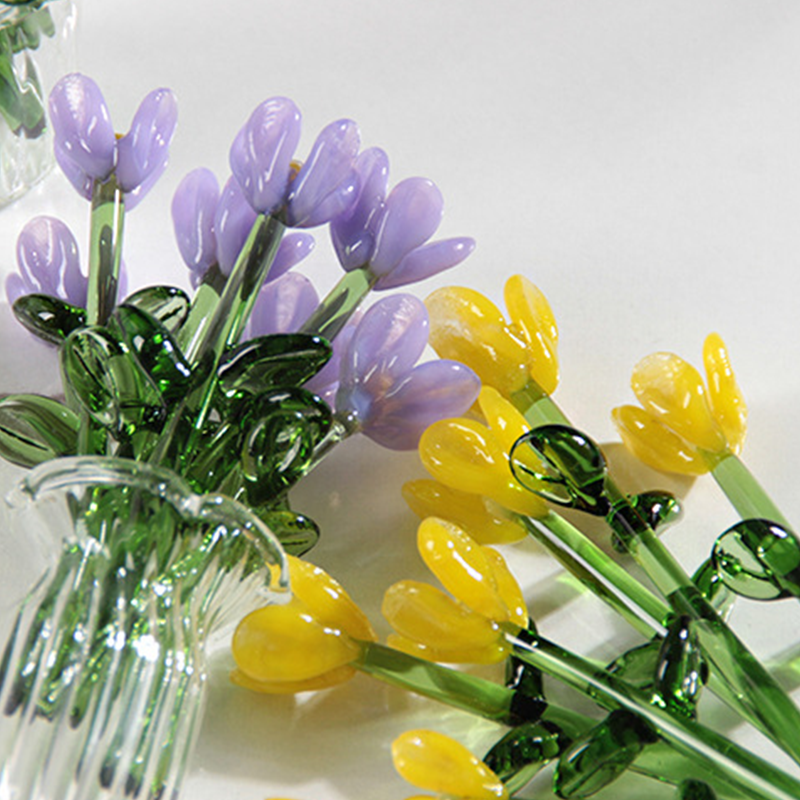 🥳2026 HOT SALE🥳💞50K+ SOLD! 🎁✨ 50% OFF! Mini Glass Bouquet – 6cm tall, 7 glass flowers + vase, never withers. Elegant gift for home & office! 🏠💚