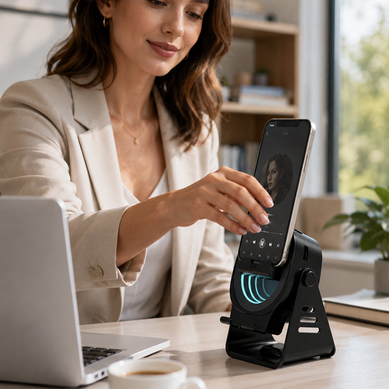 🥳2026 HOT SALE🥳💞50K+ SOLD!🔊📱 50% OFF! Induction Speaker Phone Stand – No Bluetooth needed, just place & play. 360° surround sound, holds any phone. Effortless audio! 🎶✨