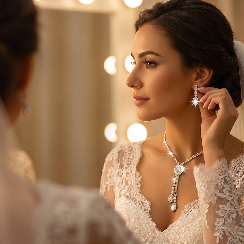 🥳2026 HOT SALE🥳💞50K+ SOLD!🌸✨ 50% OFF! Women‘s Zircon Flower Necklace & Earrings Set – Sparkling floral design, lightweight & elegant. Perfect for daily wear or special occasions! 💎🎀