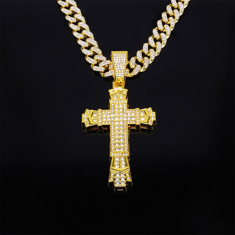 🥳2026 HOT SALE🥳💞50K+ SOLD! 💎✨ 50% OFF! Full Rhinestone Hip‑hop Bold Cross Pendant Necklace – Dazzling crystal cross, chunky chain design. A true statement piece for street style & special occasions – shine like a star! 🌟💛