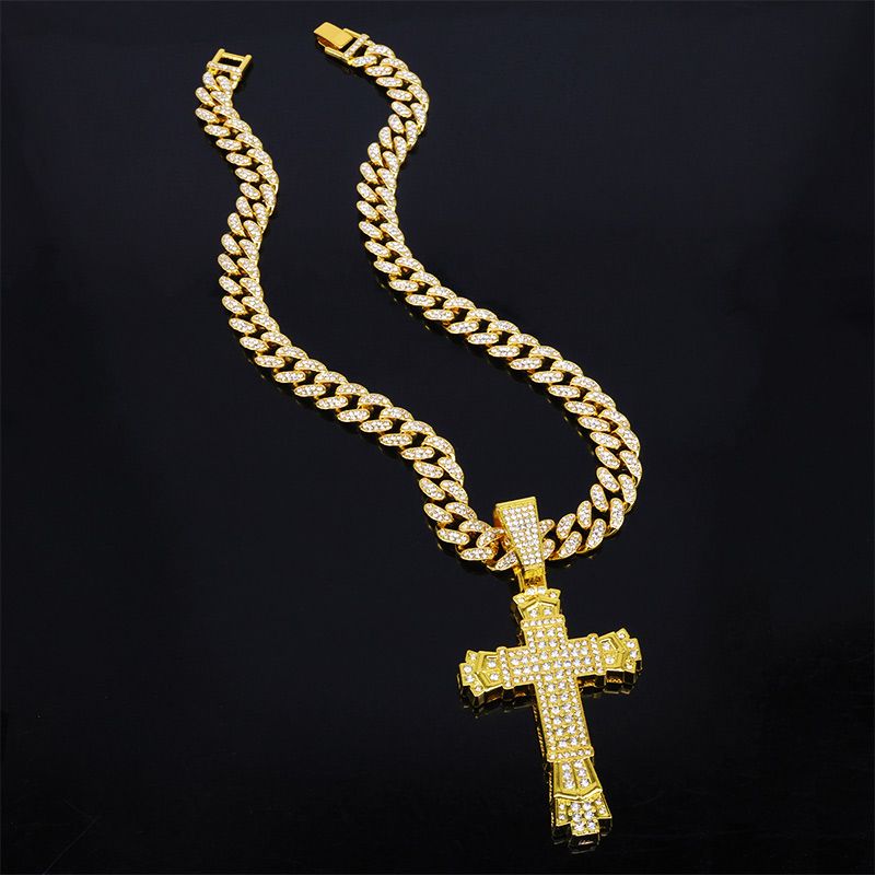 🥳2026 HOT SALE🥳💞50K+ SOLD! 💎✨ 50% OFF! Full Rhinestone Hip‑hop Bold Cross Pendant Necklace – Dazzling crystal cross, chunky chain design. A true statement piece for street style & special occasions – shine like a star! 🌟💛