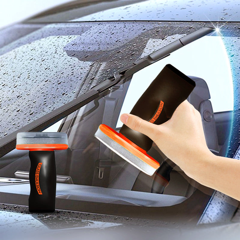🥳2026 HOT SALE🥳💞50K+ SOLD!🚗💨 50% OFF! Auto Glass Oil Film Remover – Built‑in brush, no extra tools needed. Removes stubborn road film & grease, restores crystal‑clear side windows! 🧽✨