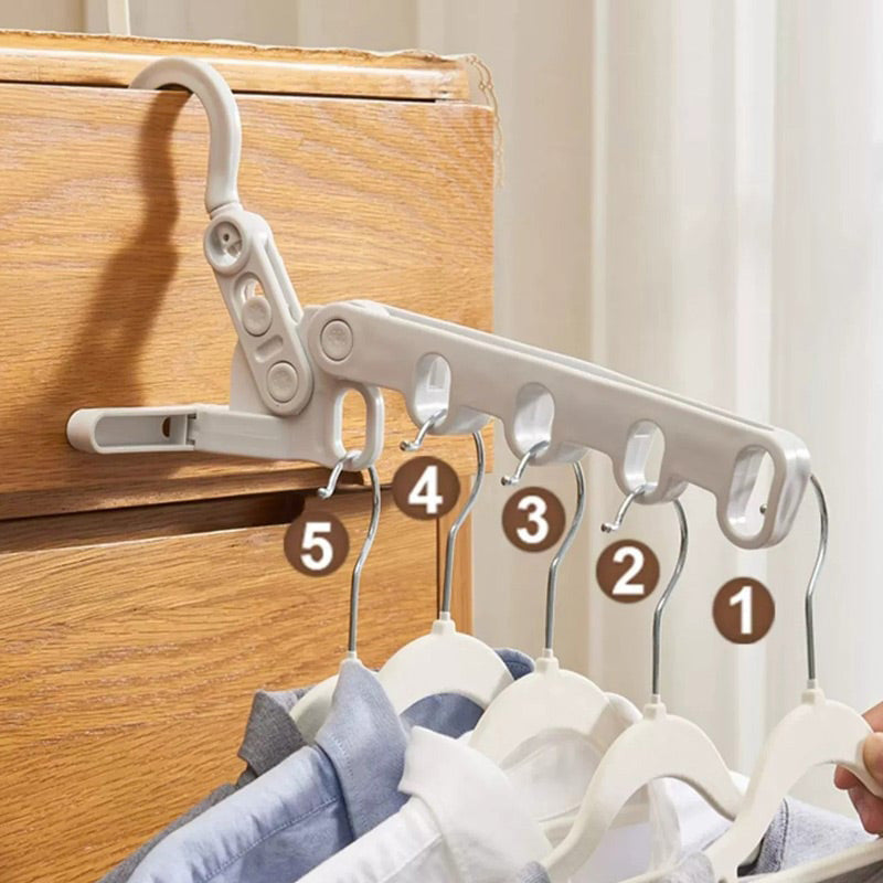🥳2026 HOT SALE🥳💞50K+ SOLD!✈️💼 50% OFF! Foldable Travel Hanger Set – Lightweight & compact, unfolds in seconds. Ideal for hotels, caravans & laundry rooms. No more sharing hotel hangers! 🧳💨