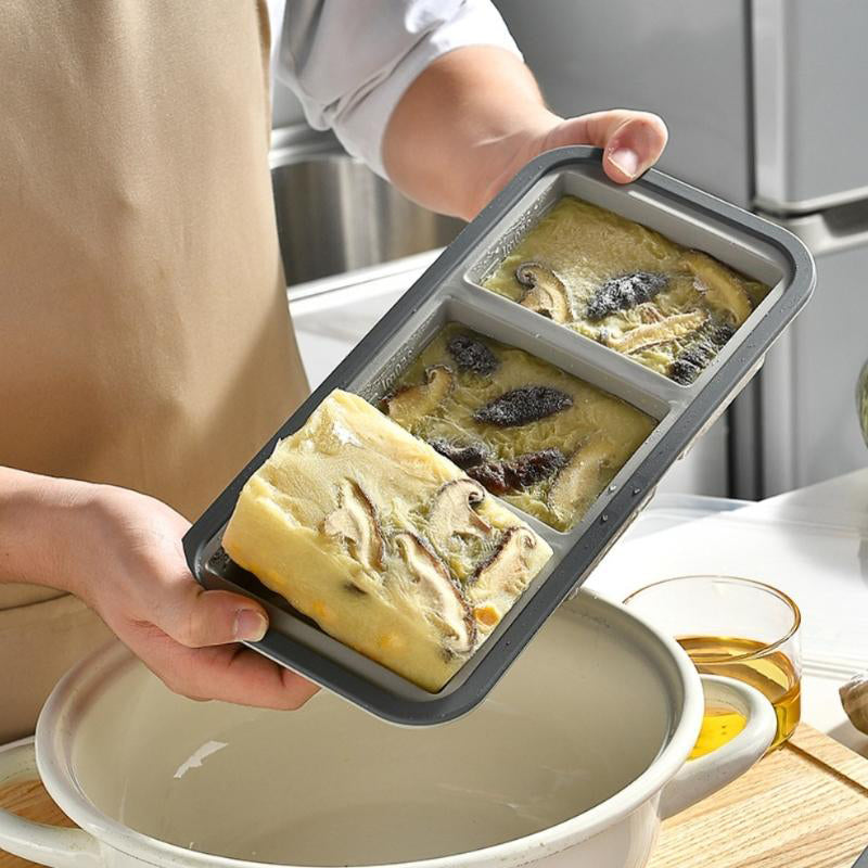 🥳2026 HOT SALE🥳💞50K+ SOLD! 🍱🥗 50% OFF! Silicone Meal Prep Container – divided compartments keep flavors separate – no more mixed-up tastes! Freezer-to-oven safe, clear lid for easy spotting. Perfect for portion control & healthy eating! 🧊🔥