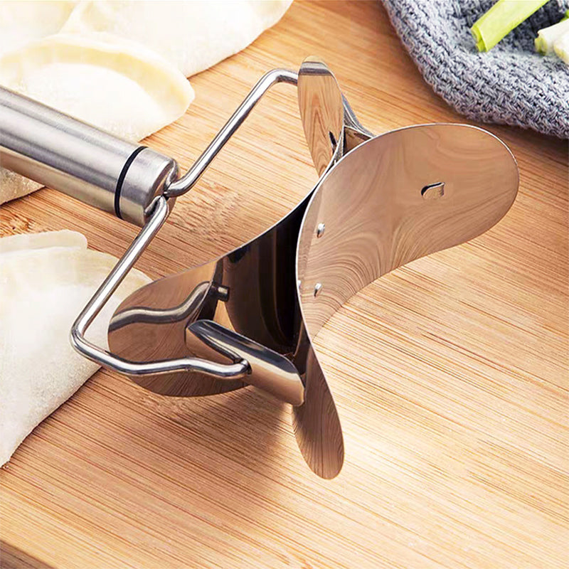 🥳2026 HOT SALE🥳💞50K+ SOLD! 🥟✨ BUY 1 GET 1 FREE! Stainless Steel Dumpling Wrapper Cutter – Sharp precision blade, multi‑pastry use & easy clean. Homemade dumplings in seconds – a must‑have for every kitchen! 🔪💪