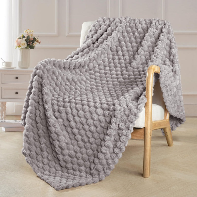 🥳2026 HOT SALE🥳💞50K+ SOLD! 🛋️✨ 50% OFF! Soft Flannel Throw Blanket – 3D bubble texture, cloud-like softness, breathable warmth. Perfect for sofa, bed & cosy nights! 🛡️💚