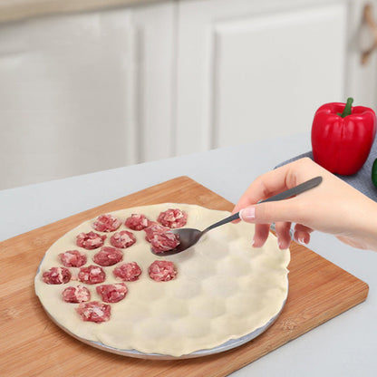 🥳2026 HOT SALE🥳💞50K+ SOLD! 🥟🛡️ Aluminum Dumpling Mold – 37 clear cavities shape perfect dumplings without hand strain. Sturdy support prevents deformation – no more broken dumplings! 🍽️✅