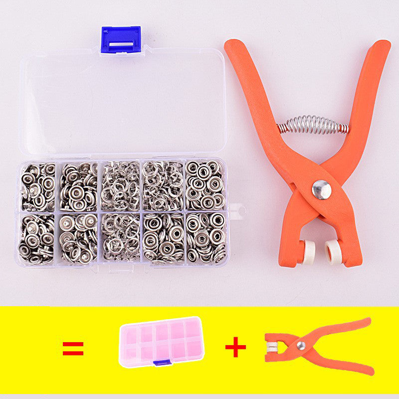 🥳2026 HOT SALE🥳💞50K+ SOLD! 🧷✨ 50% OFF TODAY ONLY! Sew-Free Snap Fastener Plier Kit – no needle, no thread! Ergonomic plier & durable snaps for shirts, curtains, crafts & pet clothing. Storage box included! 🛡️💪