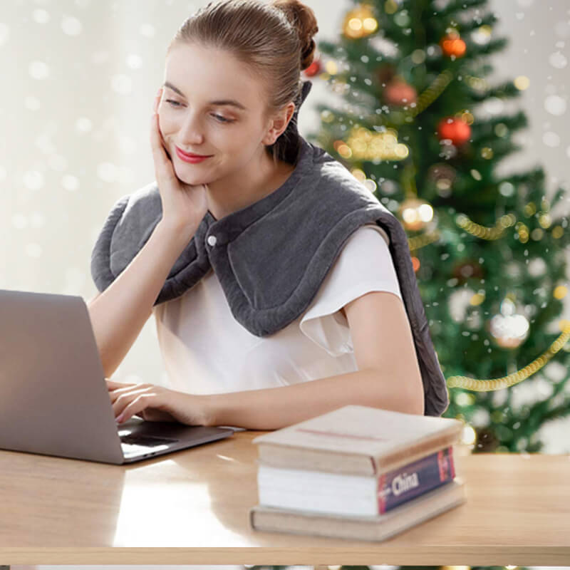 🥳2026 HOT SALE🥳💞50K+ SOLD! 🔥💆 Heating Pad for Neck & Shoulders – 6 heat levels, 4 timers, auto-off, machine-washable. Perfect gift for mum & dad! 🎁✅